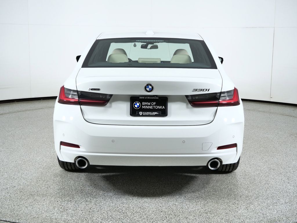 Thumbnail: 2025 BMW 3 Series - 12