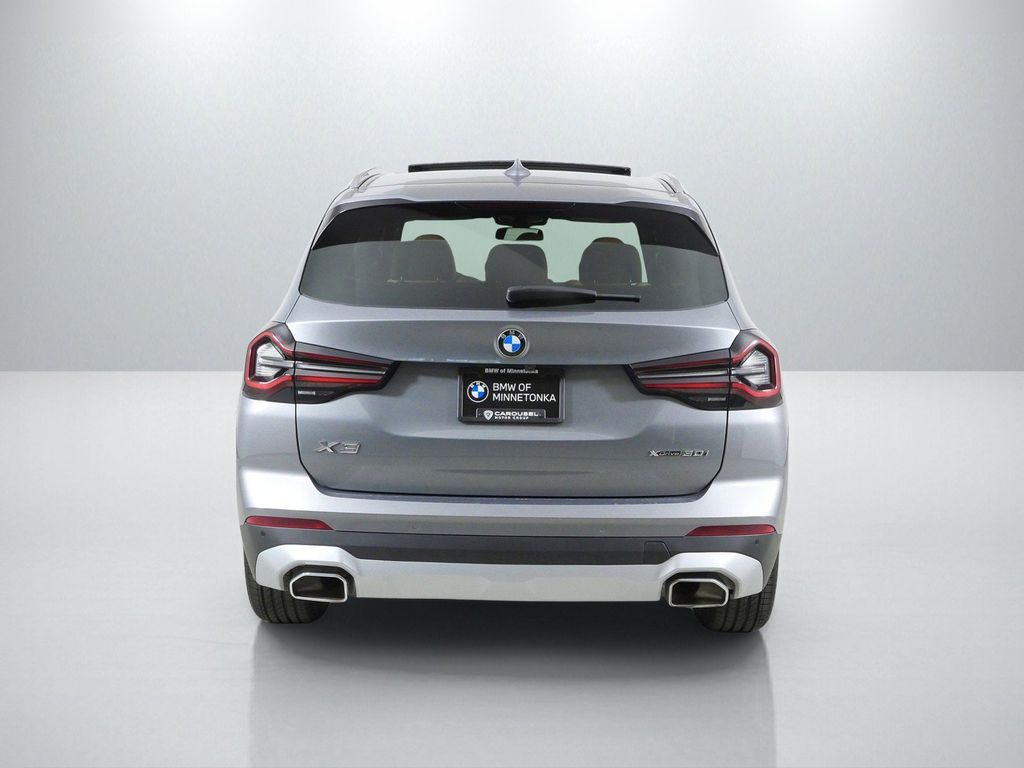 Thumbnail: 2023 BMW X3 - 10