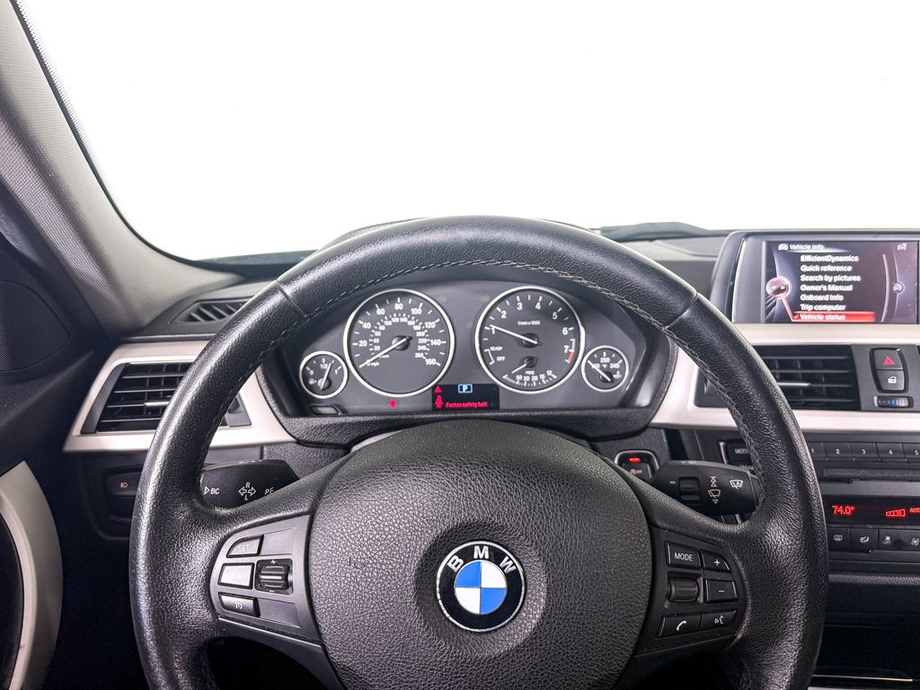 Thumbnail: 2015 BMW 3 Series - 8