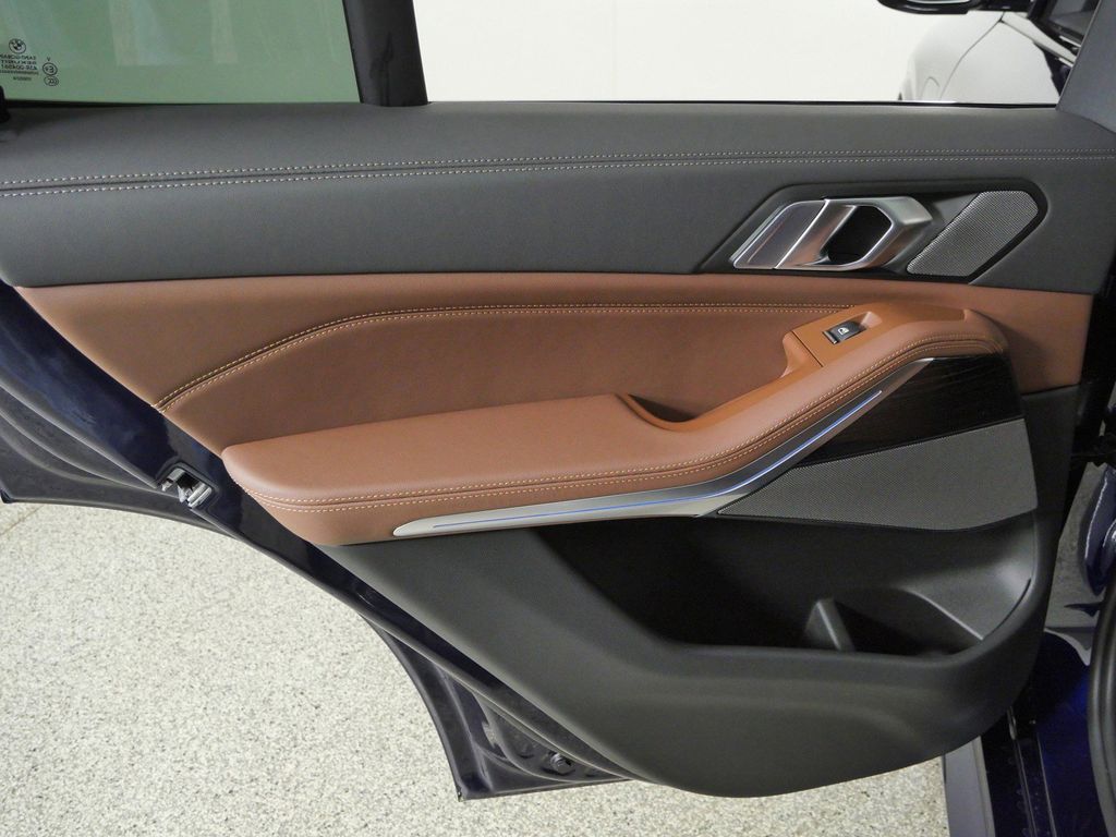 Thumbnail: 2026 BMW X5 - 31
