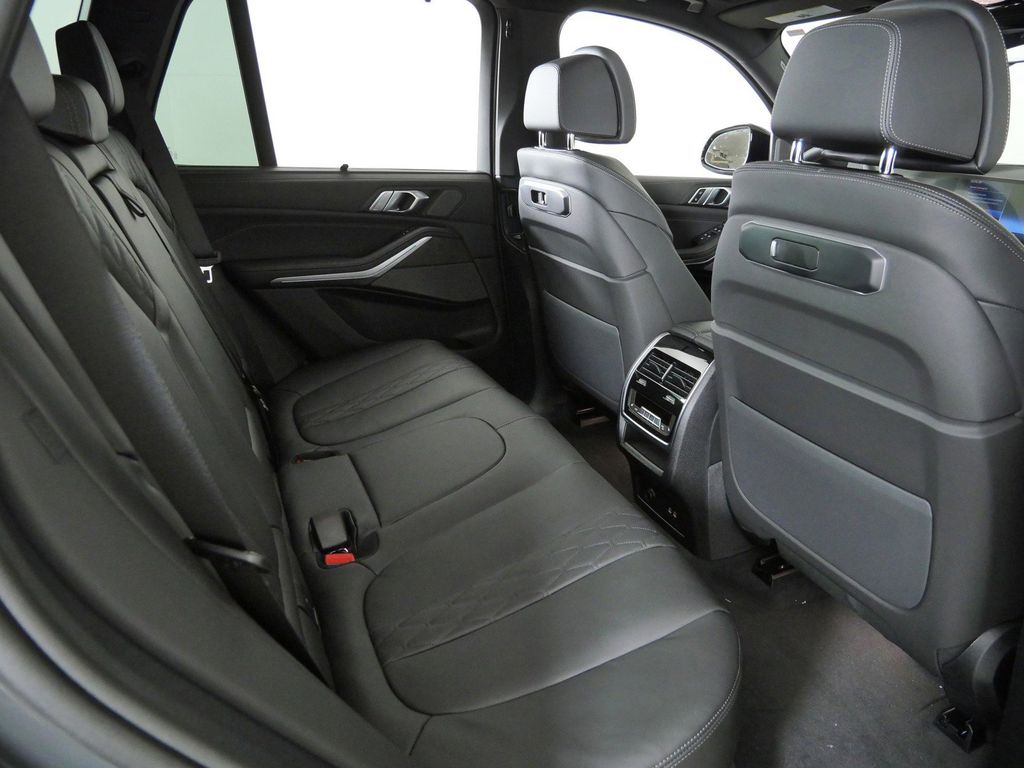 Thumbnail: 2026 BMW X5 - 26