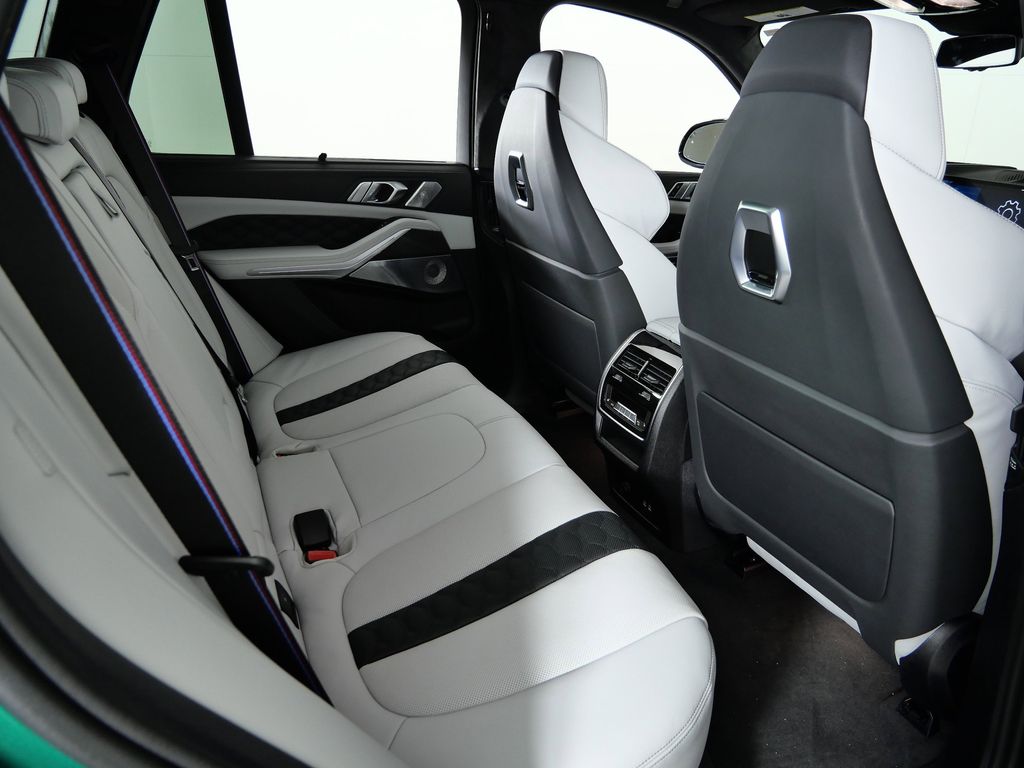 Thumbnail: 2026 BMW X5 - 26