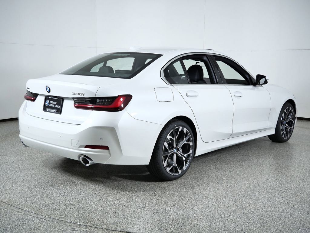 Thumbnail: 2026 BMW 3 Series - 11