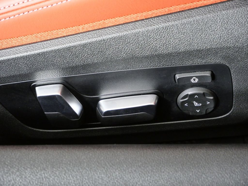 Thumbnail: 2024 BMW M8 - 23