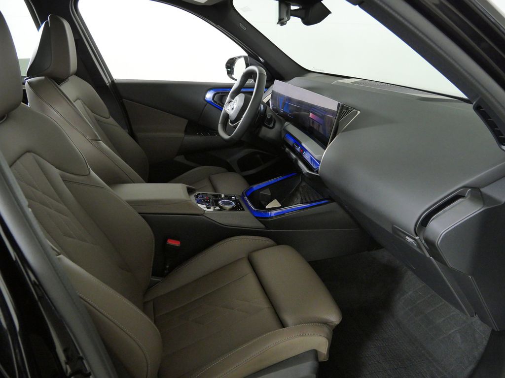 Thumbnail: 2025 BMW X3 - 26