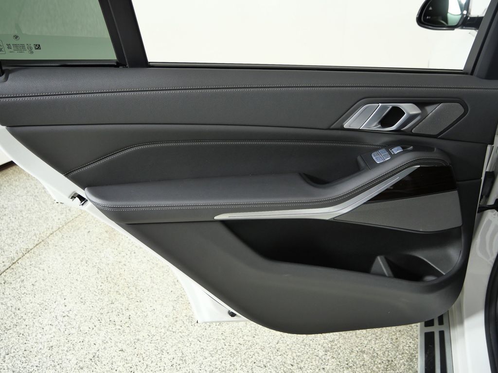 Thumbnail: 2019 BMW X7 - 31