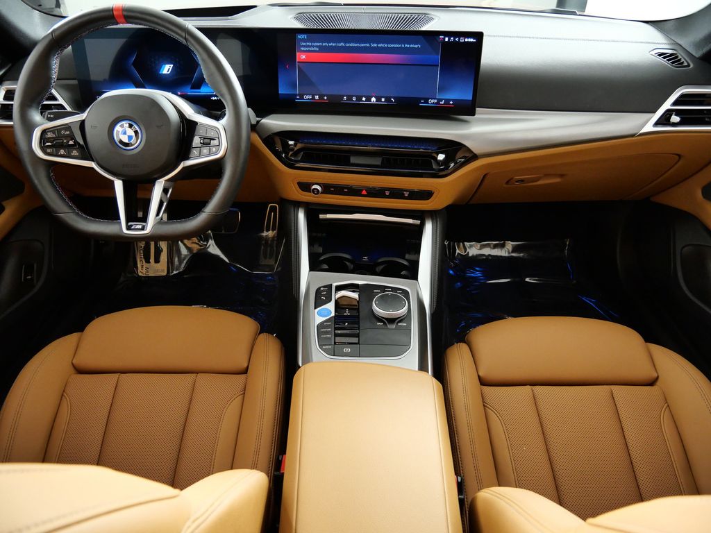 Thumbnail: 2025 BMW i4 - 6