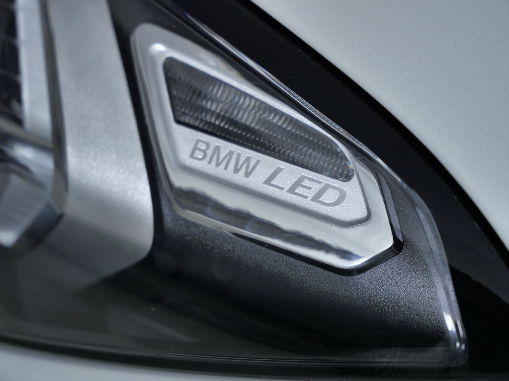 Thumbnail: 2023 BMW 3 Series - 5