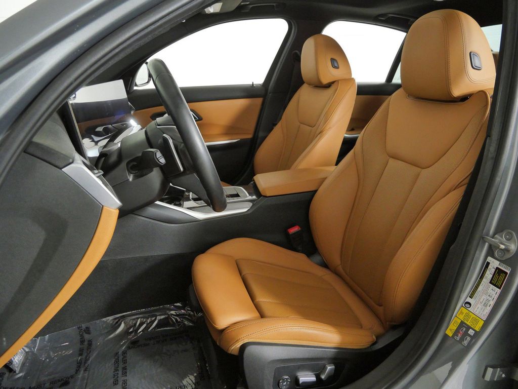 Thumbnail: 2023 BMW 3 Series - 34