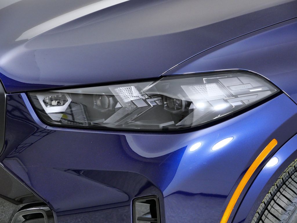 Thumbnail: 2026 BMW X5 - 3