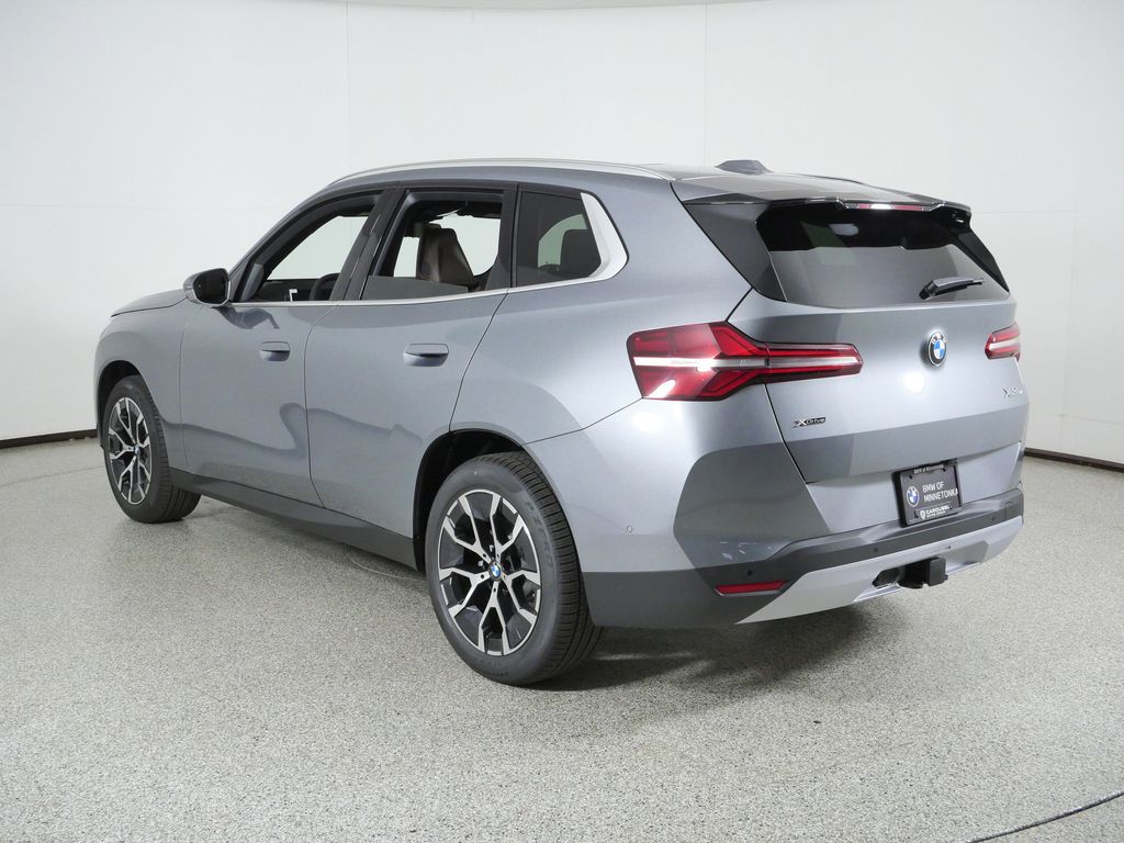 Thumbnail: 2026 BMW X3 - 14