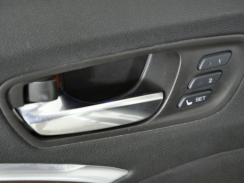 Thumbnail: 2017 Acura MDX - 37