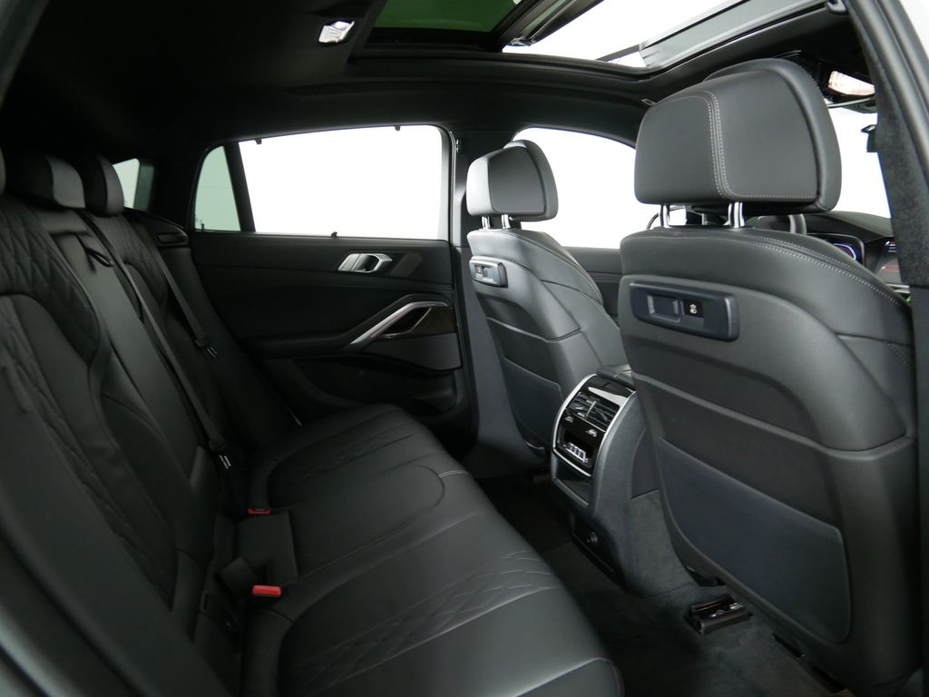 2023 BMW X6 xDrive40i 28