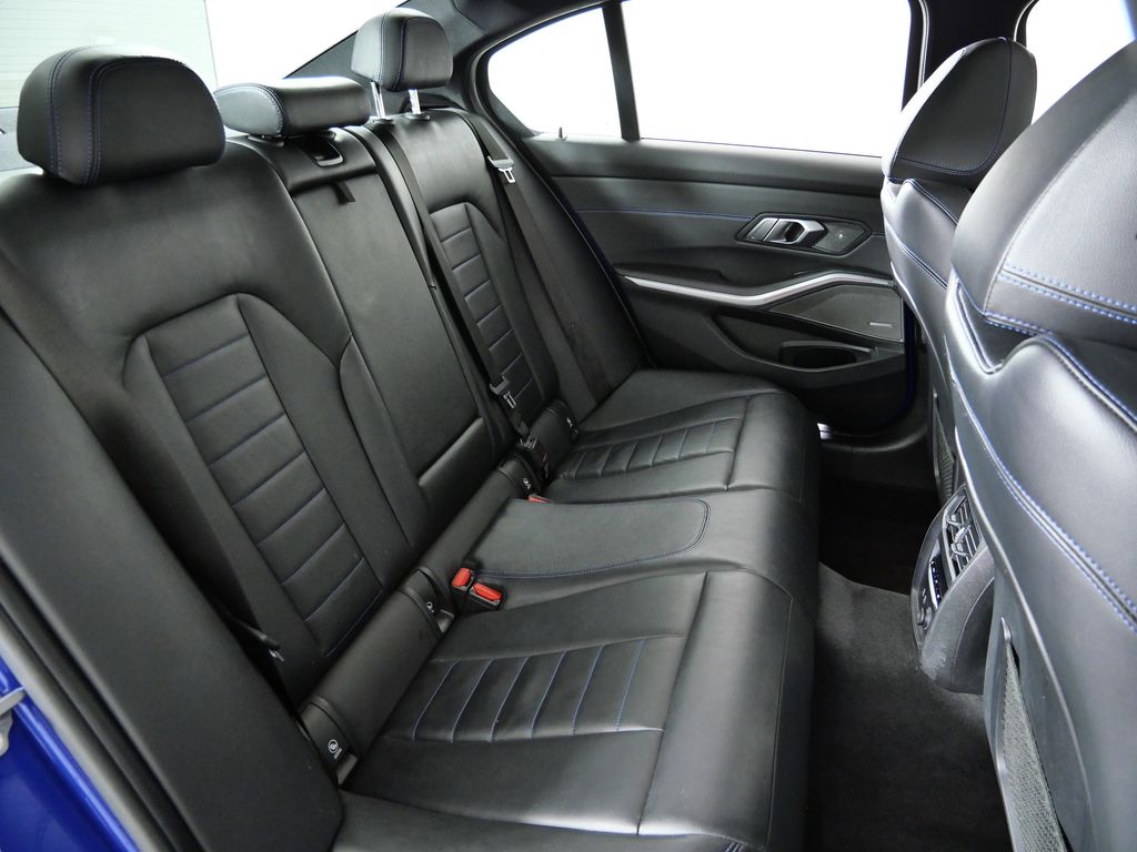 Thumbnail: 2019 BMW 3 Series - 27