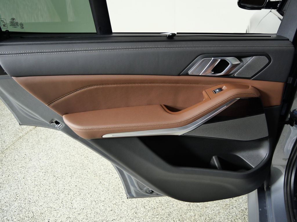 Thumbnail: 2026 BMW X5 - 31