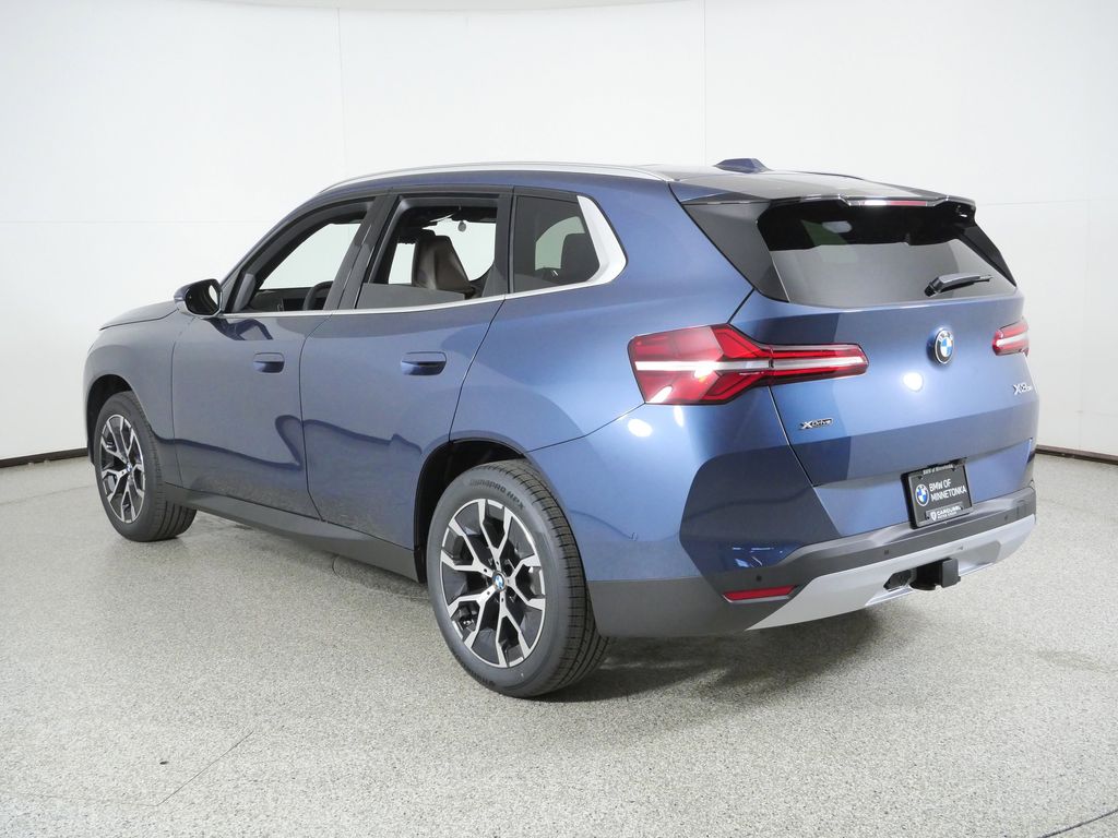 Thumbnail: 2026 BMW X3 - 14