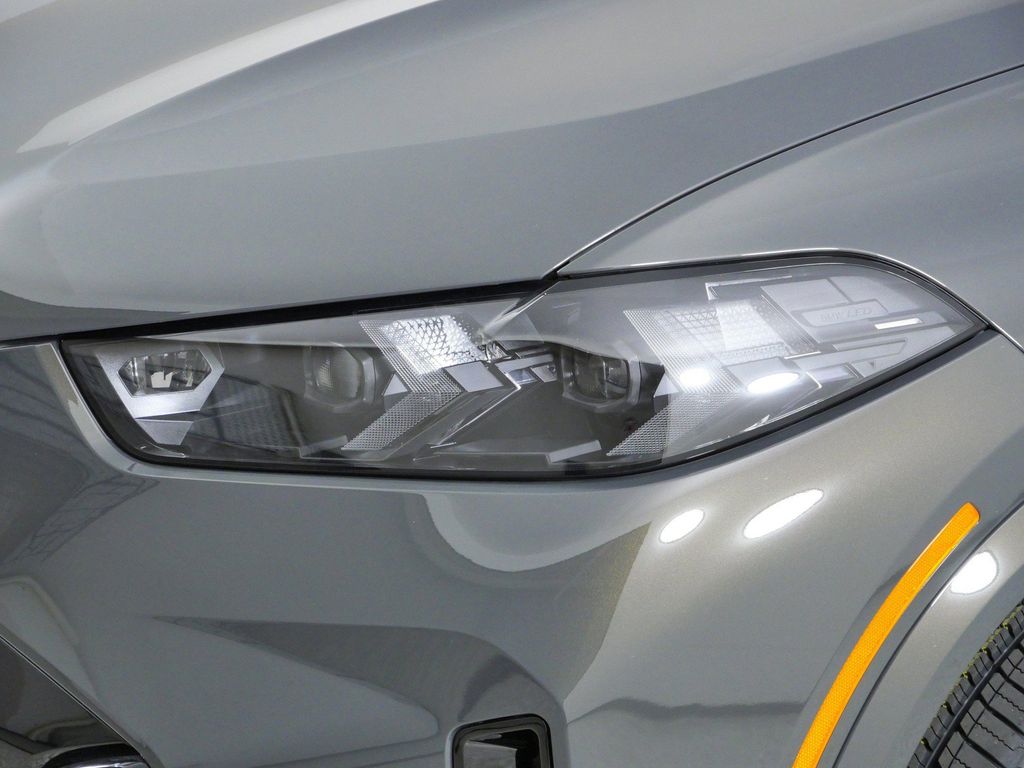Thumbnail: 2026 BMW X5 - 3