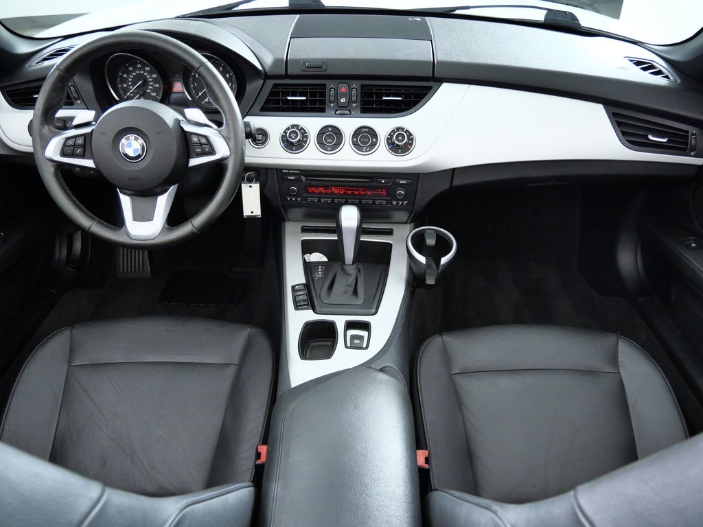 Thumbnail: 2009 BMW Z4 - 6