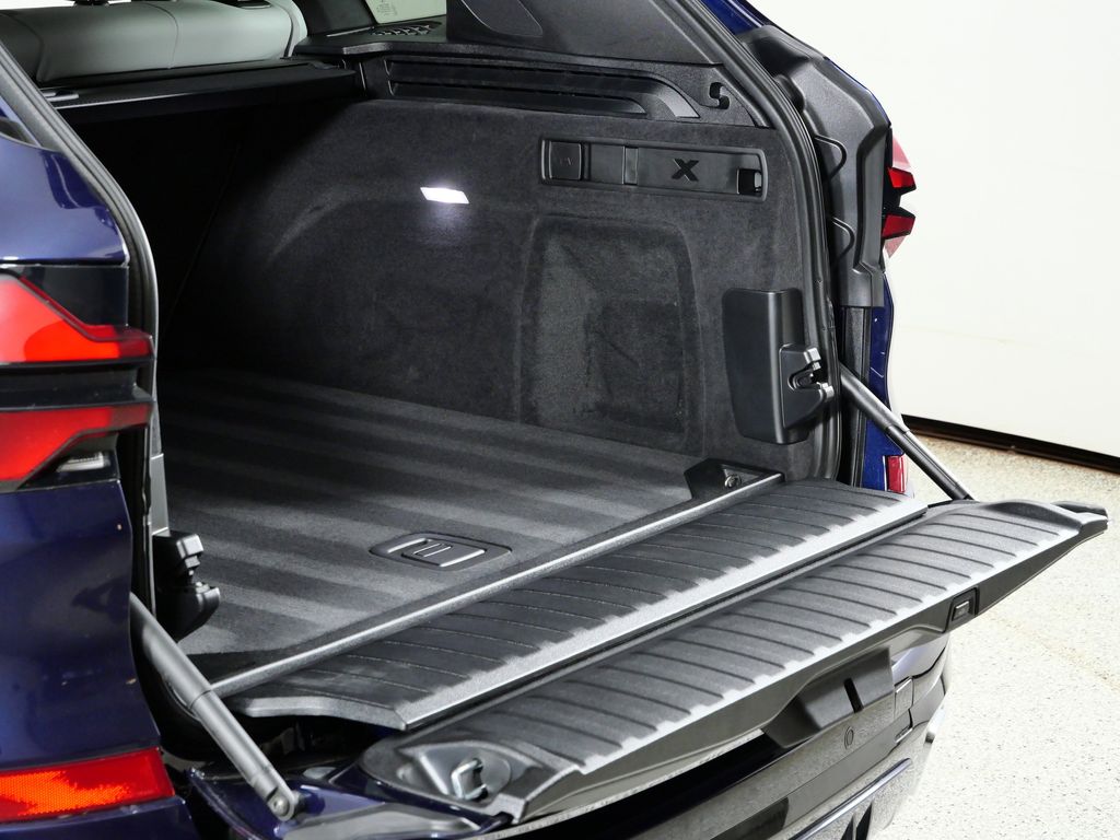 Thumbnail: 2026 BMW X5 - 30