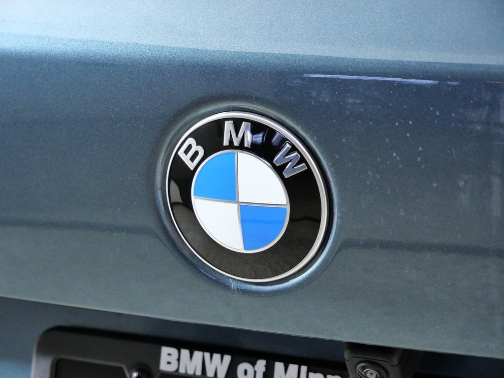 Thumbnail: 2026 BMW X5 - 13