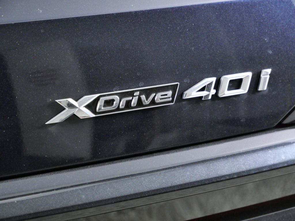 Thumbnail: 2026 BMW X7 - 12