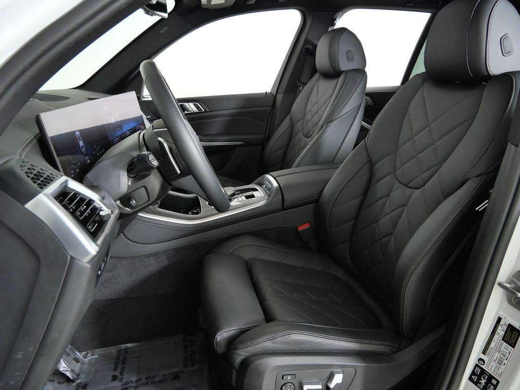 Thumbnail: 2024 BMW X5 - 41