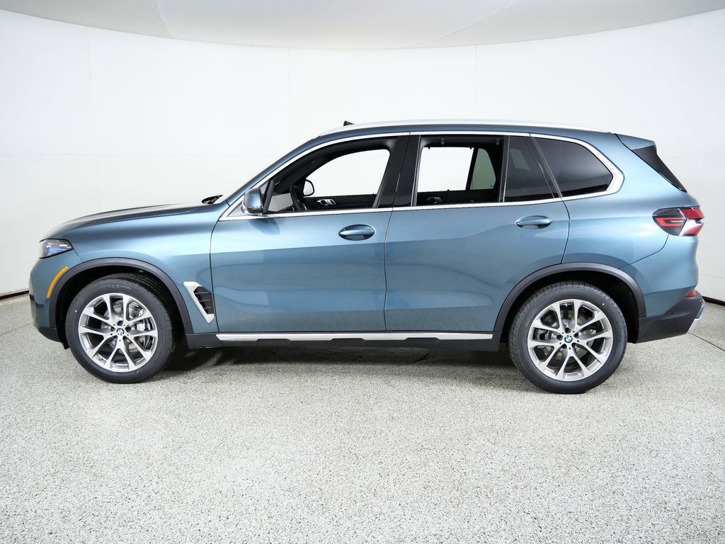 Thumbnail: 2026 BMW X5 - 17