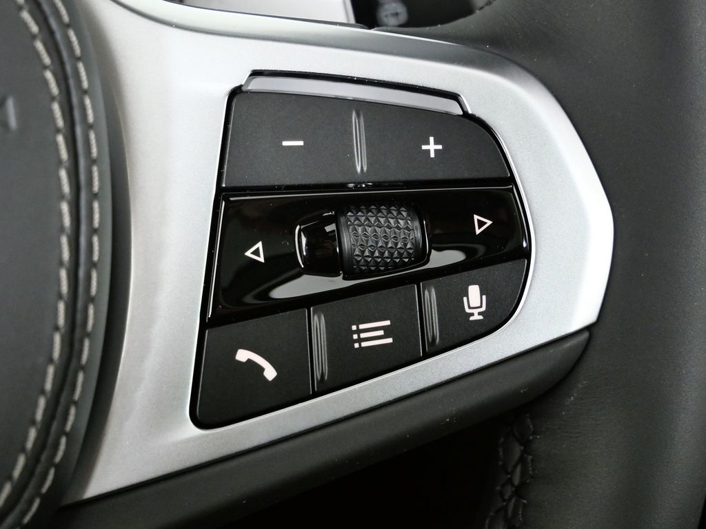 Thumbnail: 2026 BMW X5 - 42