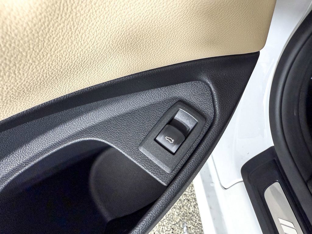 Thumbnail: 2026 BMW 4 Series - 37