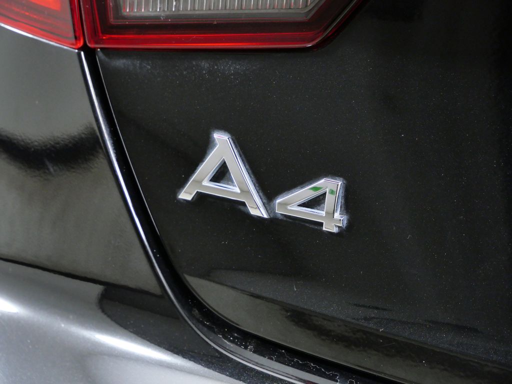 Thumbnail: 2018 Audi A4 - 14