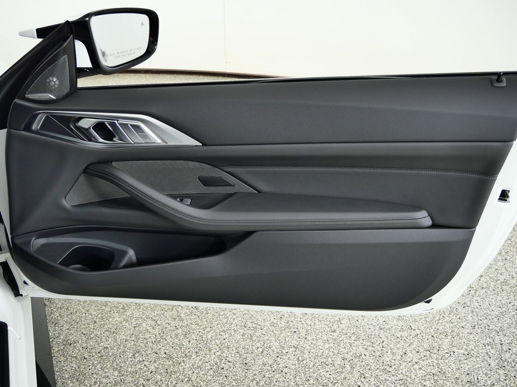 Thumbnail: 2026 BMW M4 - 18