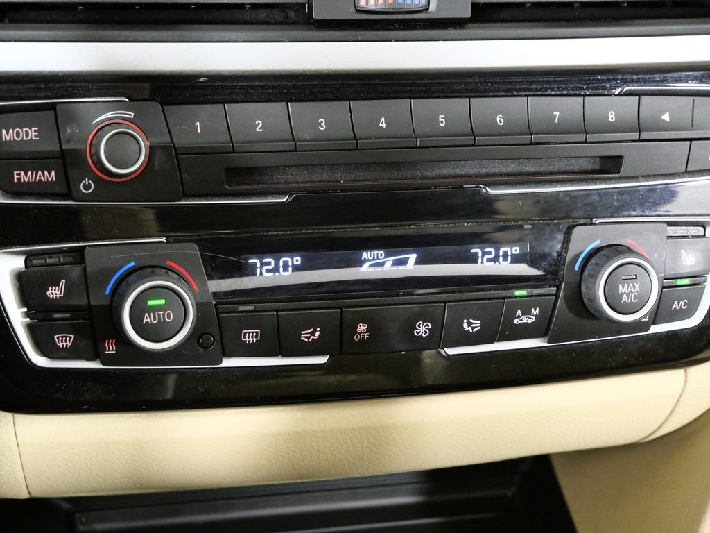 Thumbnail: 2017 BMW 3 Series - 43