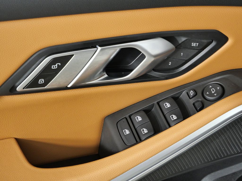 Thumbnail: 2023 BMW 3 Series - 39