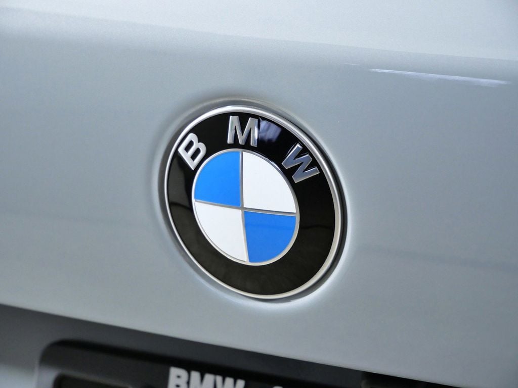 Thumbnail: 2026 BMW X5 - 11