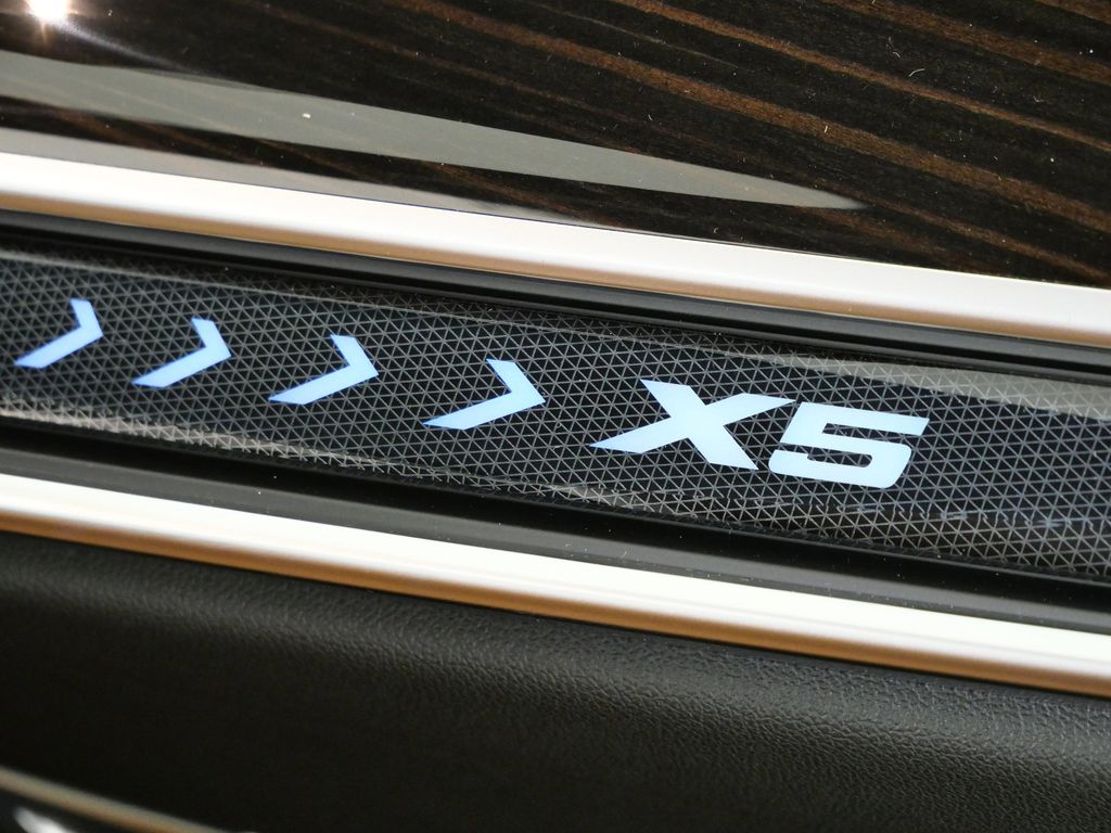 Thumbnail: 2026 BMW X5 - 24