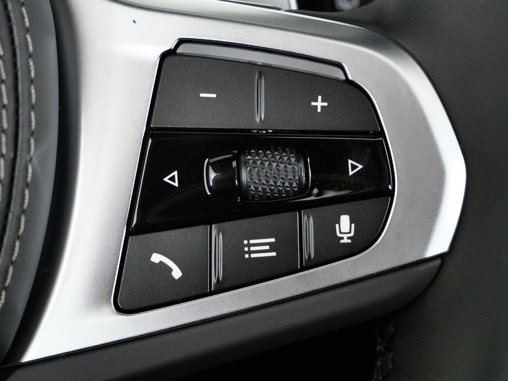 Thumbnail: 2026 BMW X5 - 40