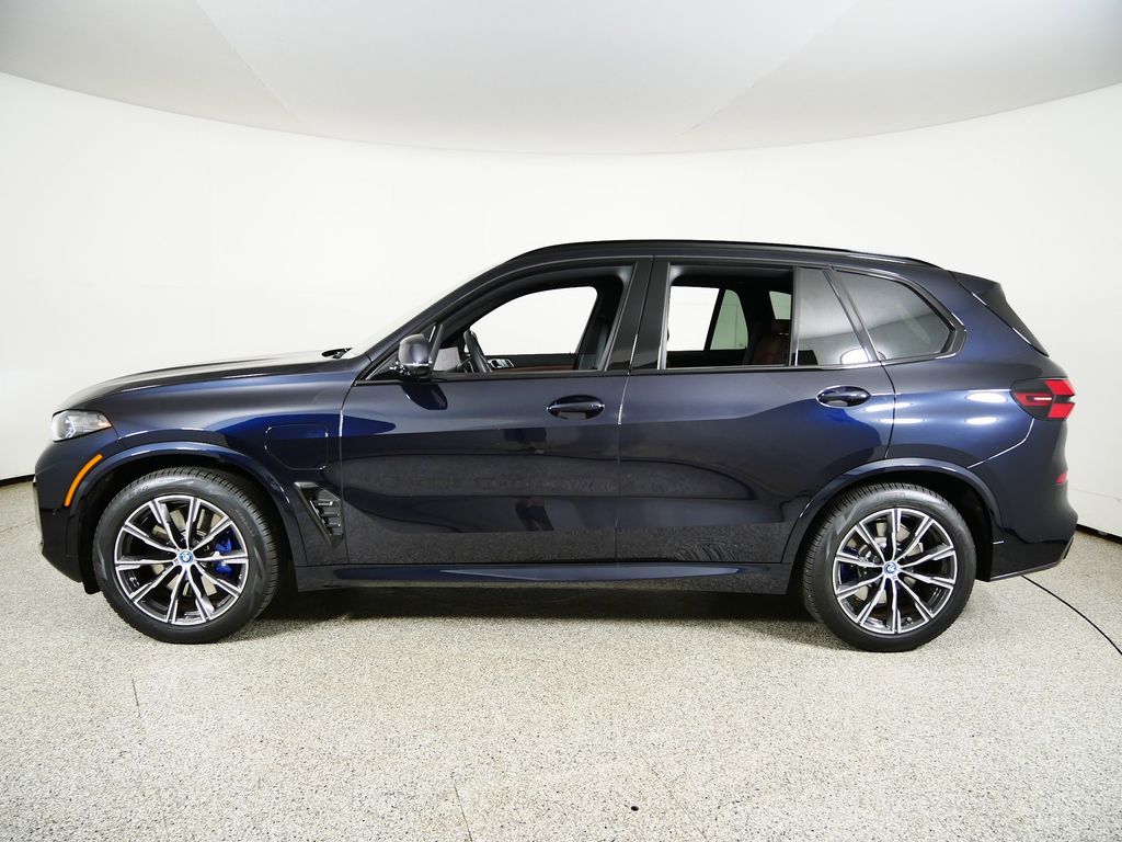 Thumbnail: 2024 BMW X5 - 15