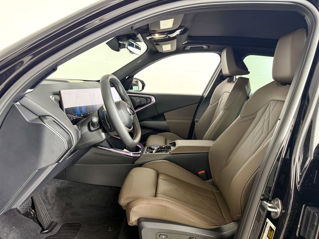 Thumbnail: 2025 BMW X3 - 32