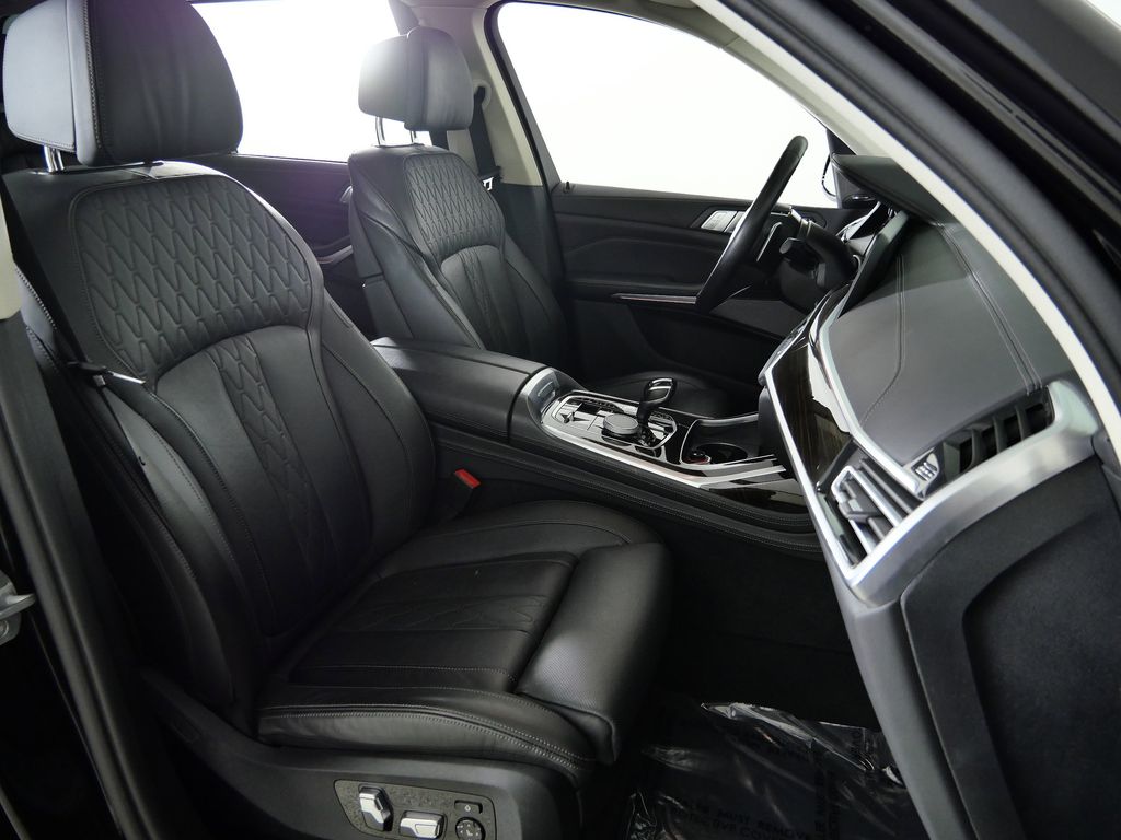 Thumbnail: 2020 BMW X7 - 22