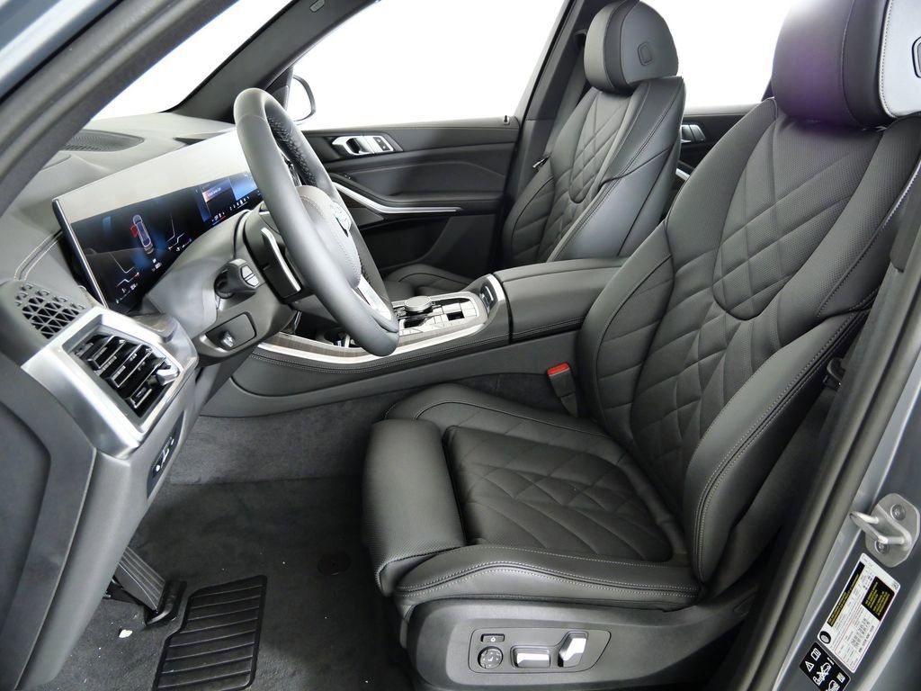 Thumbnail: 2026 BMW X5 - 38