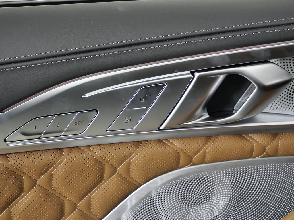 Thumbnail: 2025 BMW M8 - 33