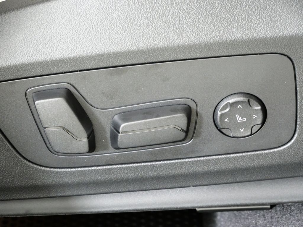 Thumbnail: 2026 BMW X1 - 22