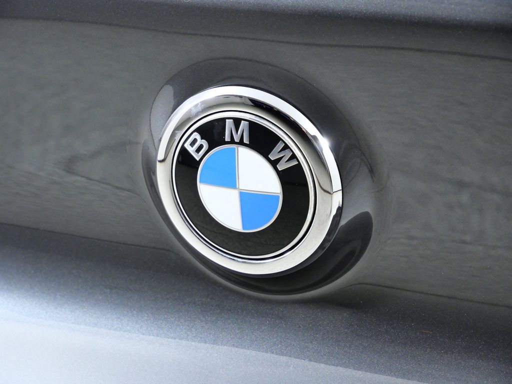 Thumbnail: 2020 BMW X2 - 12