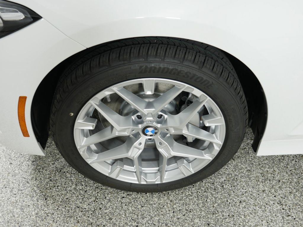 Thumbnail: 2025 BMW 3 Series - 20