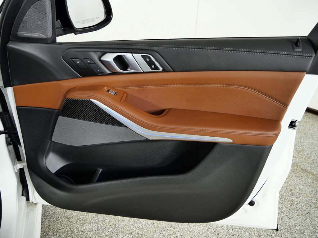 Thumbnail: 2024 BMW X7 - 23