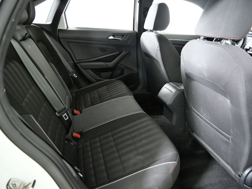 Thumbnail: 2019 Volkswagen Jetta - 24