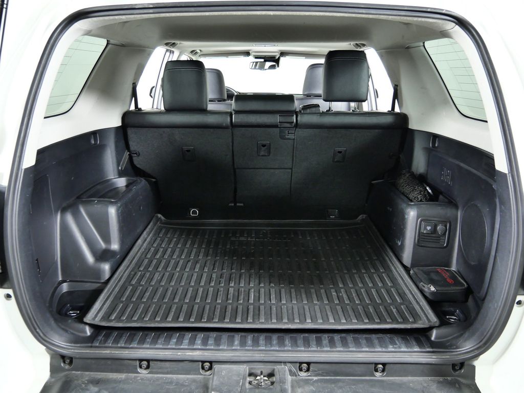 Thumbnail: 2022 Toyota 4Runner - 26