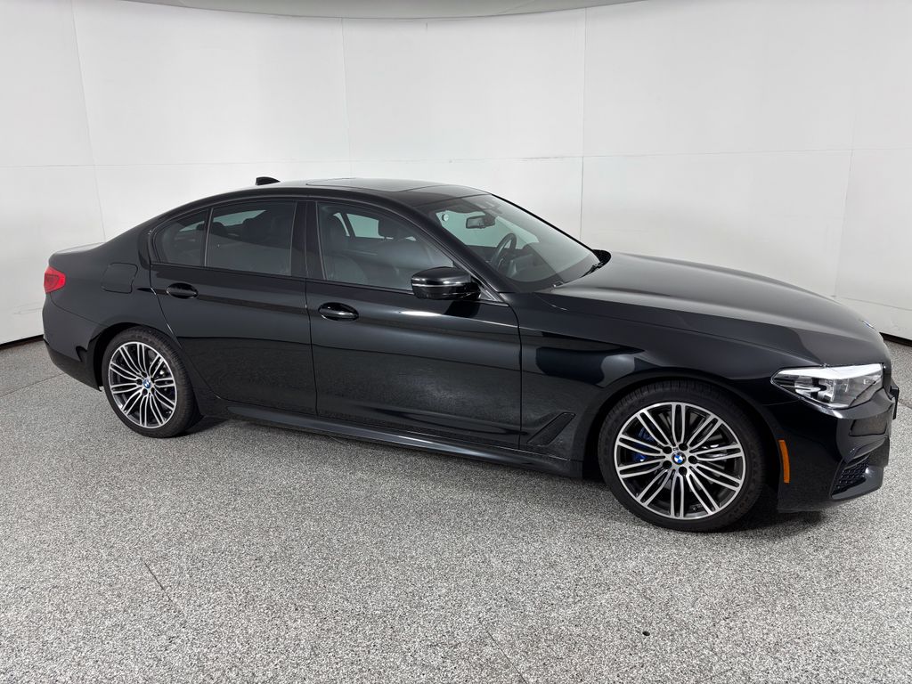 Thumbnail: 2020 BMW 5 Series - 4