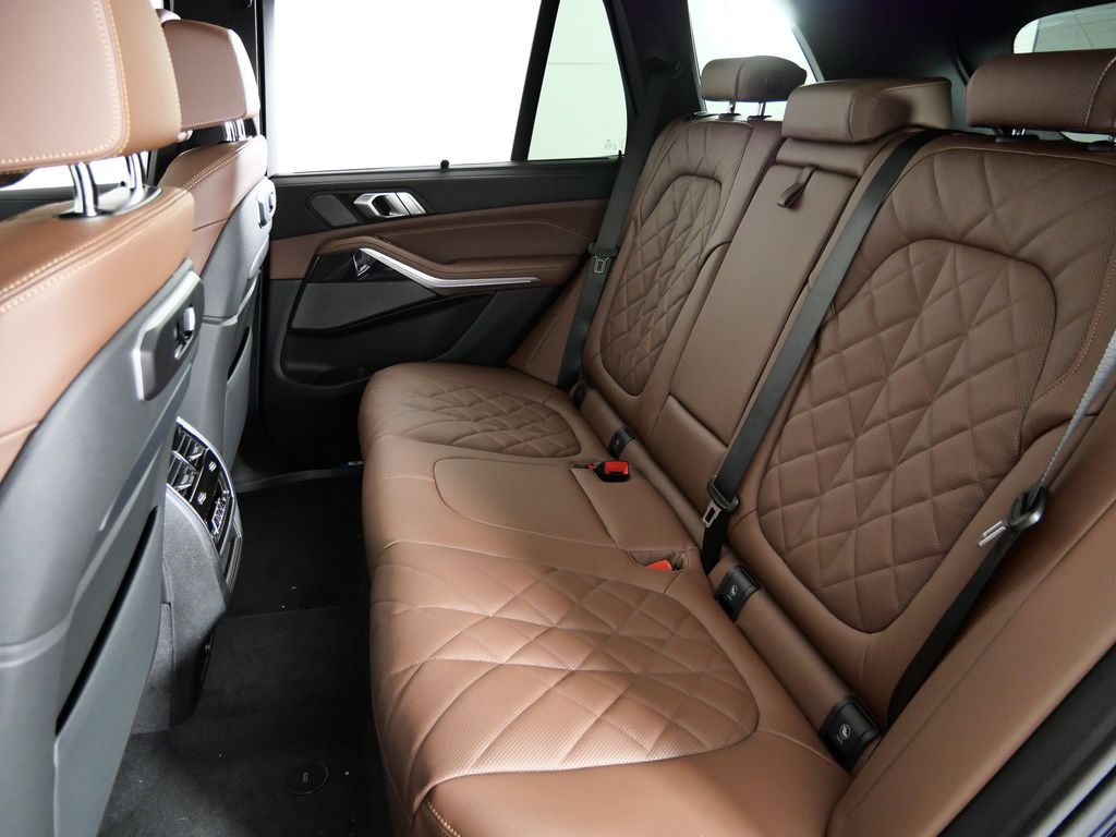 Thumbnail: 2026 BMW X5 - 33