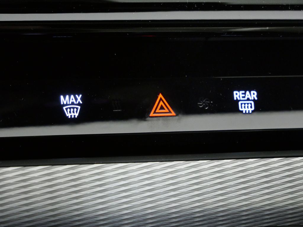 Thumbnail: 2026 BMW 5 Series - 48